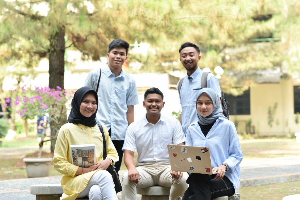 FAR_9777