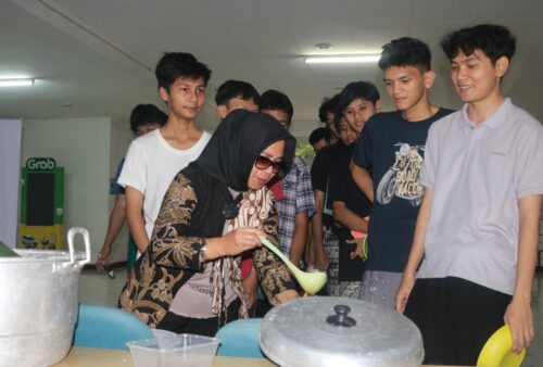 Kegiatan Bubur Mami Gais (BMG)